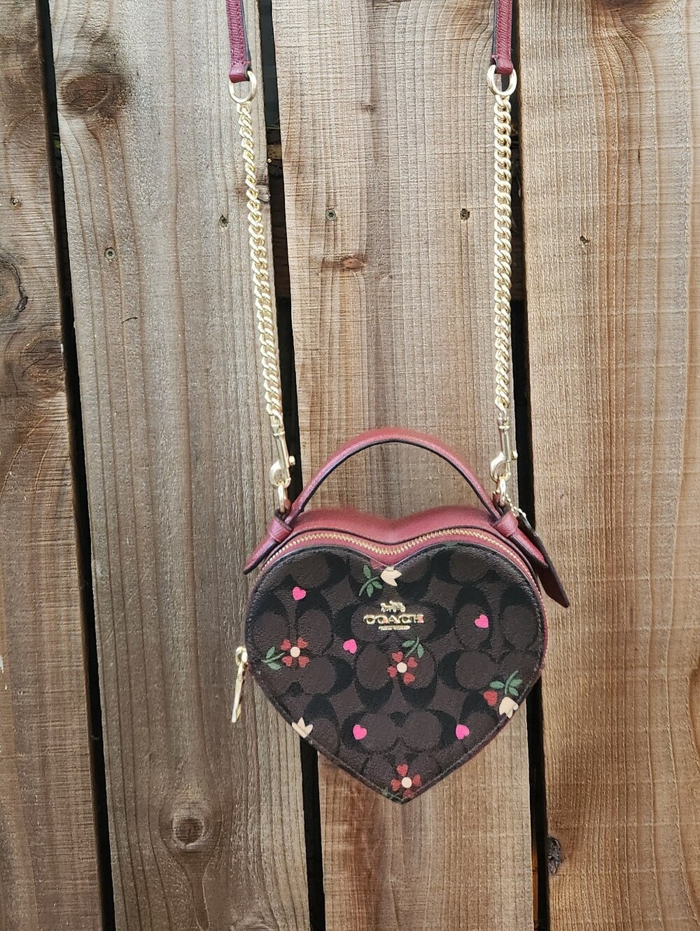 ❤️✨️COACH Signature Floral Heart Crossbody Bag👏🏼✨️ - Picture 4 of 16